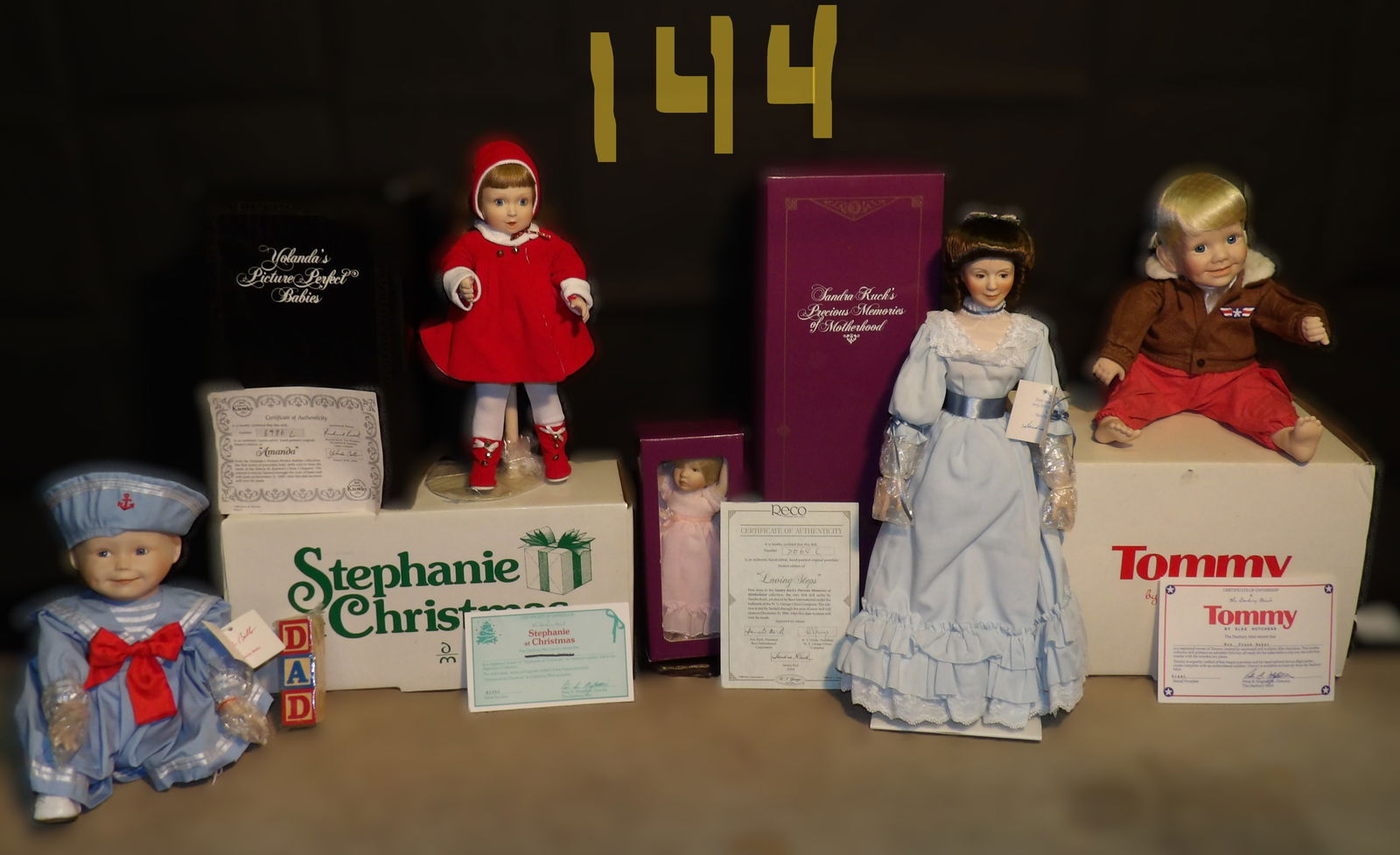 Collector's Doll Lot (4) (1 of 4)