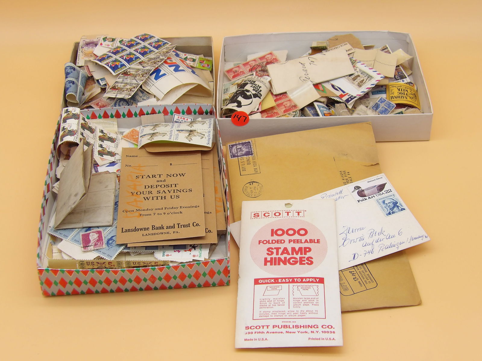 Vintage Stamp Lot: This large lot of vintage stamps includes Boy's Town, Great Britain, Canada, U.S., Germany, VFW, United Nations, Uruguay, Christmas, Presidents / History, and more. Most are unposted. 1920's-1970's. B