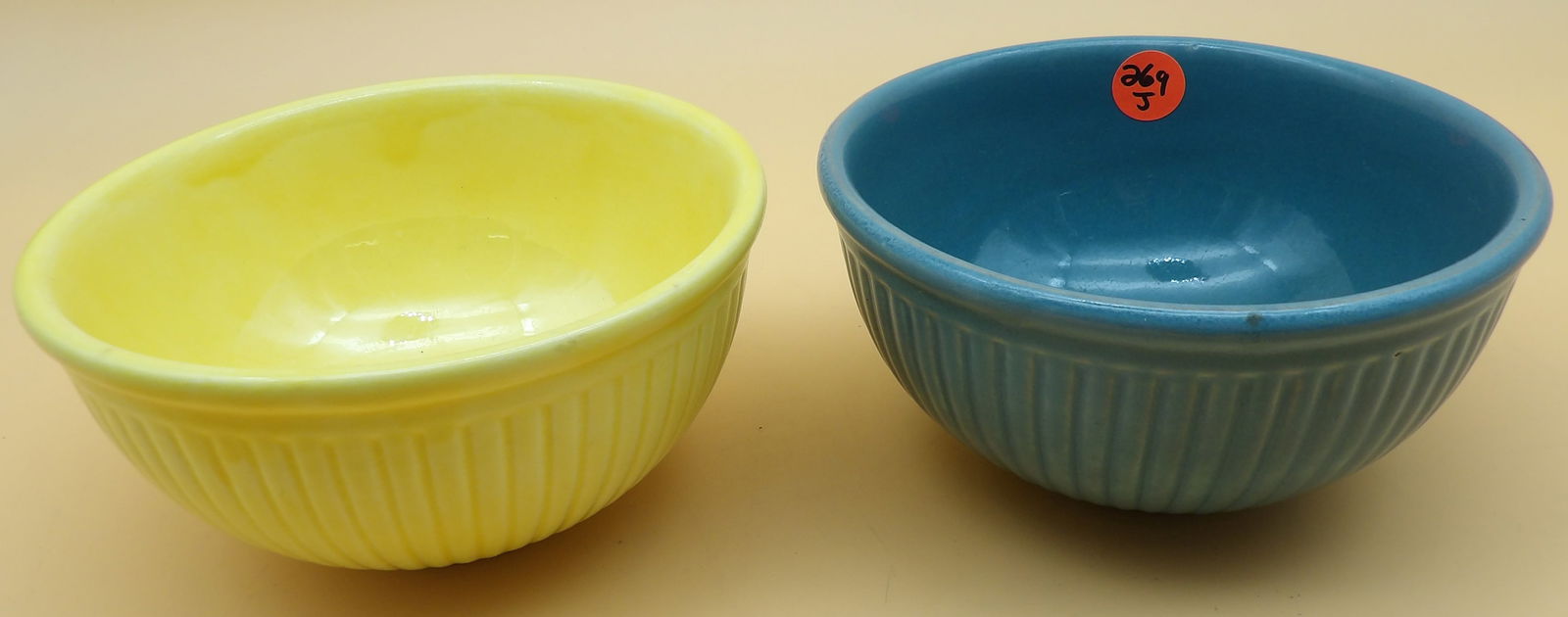 Red Wing Pottery Gypsy Trail Reed Mixing Bowls (2) (1 of 3)