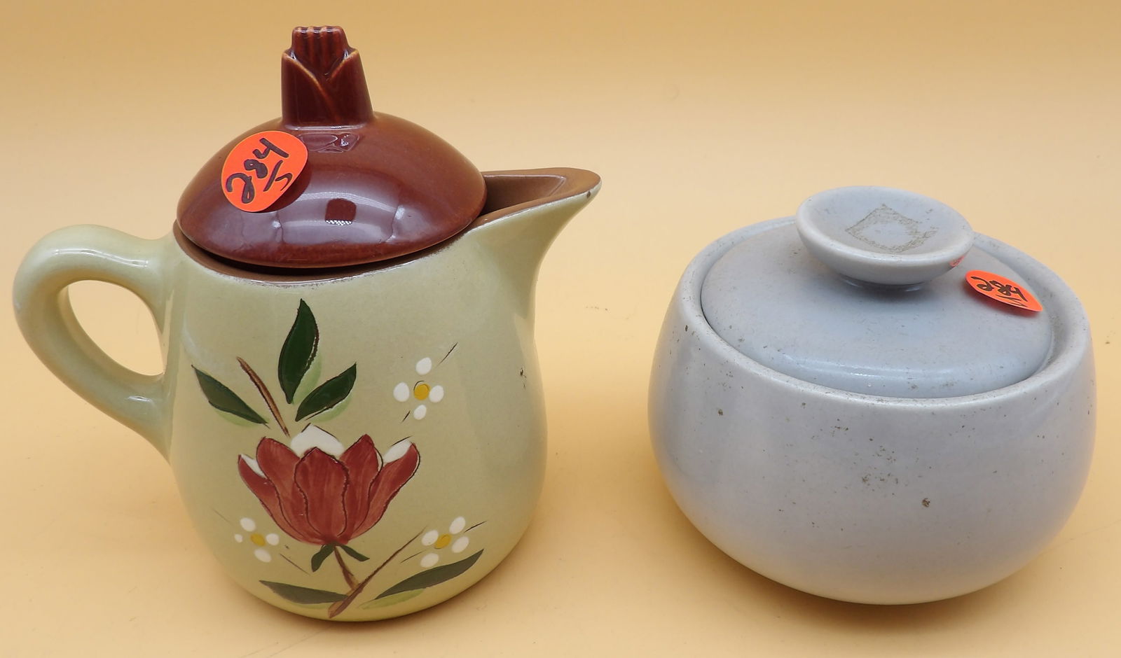 Stangl Lidded Creamer Pitcher & Homer Laughlin Rhythm Lidded Sugar Bowl (1 of 4)