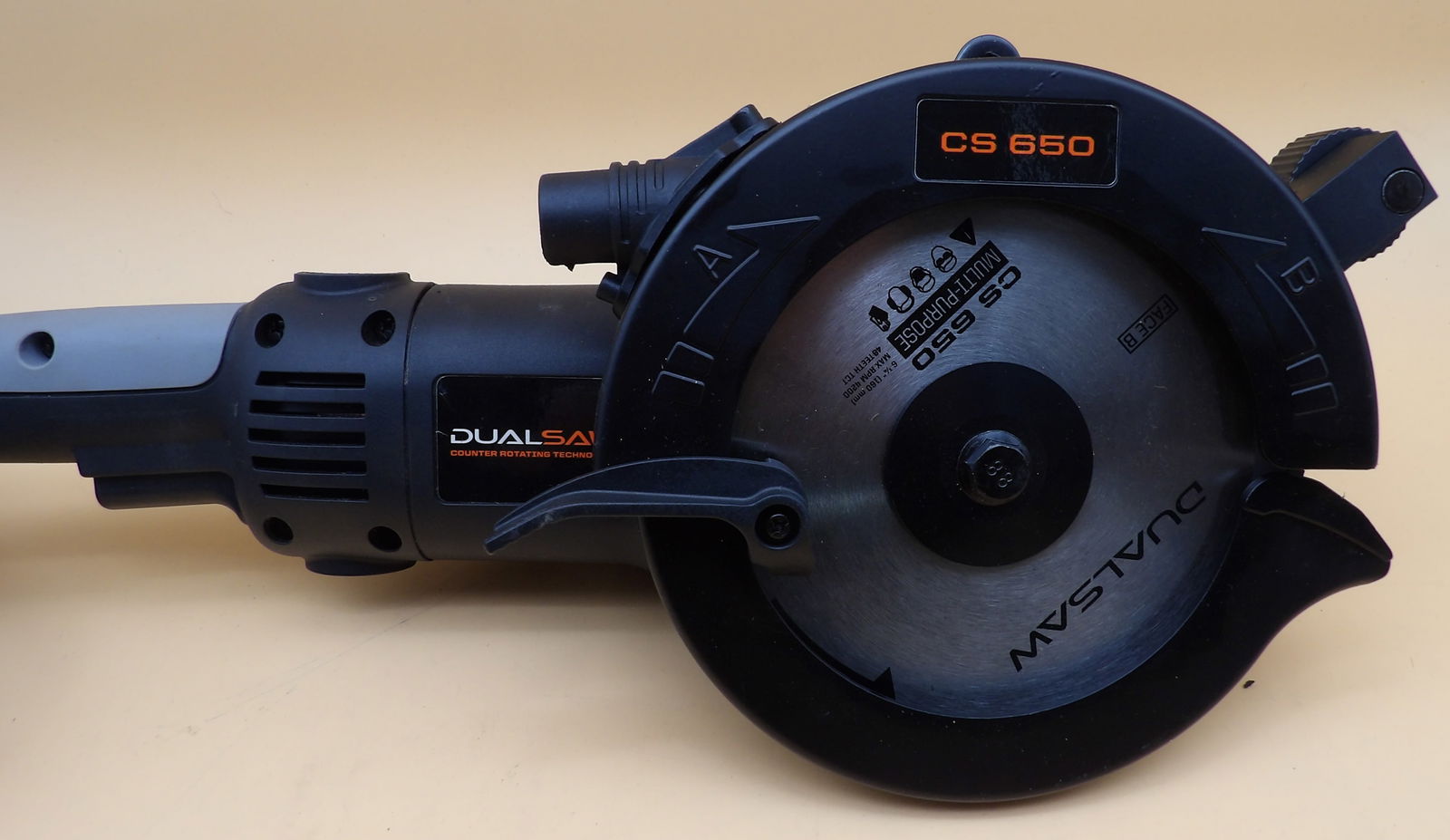 Dualsaw Destroyer CS650 - 4