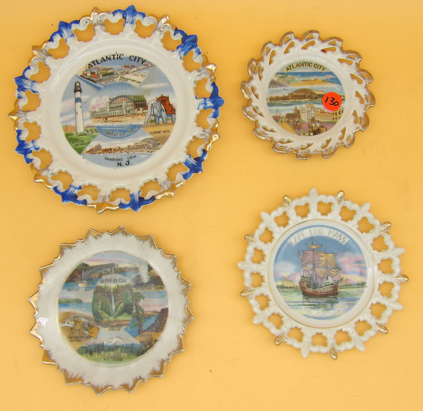 Decorative Souvenir Plates (4) (1 of 4)