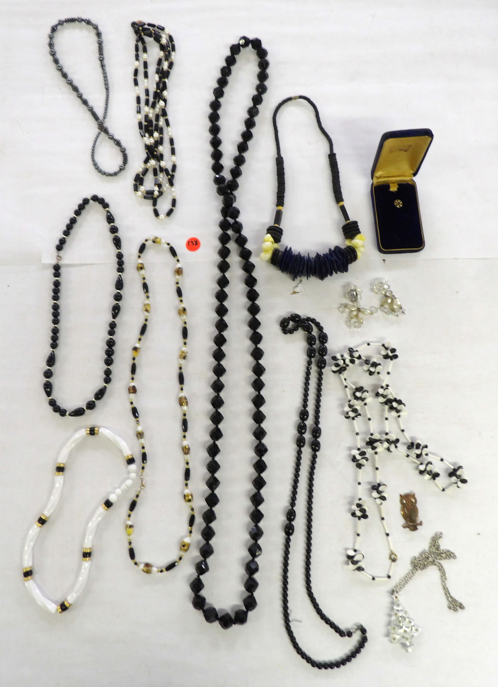 Costume Jewelry Lot (1 of 4)