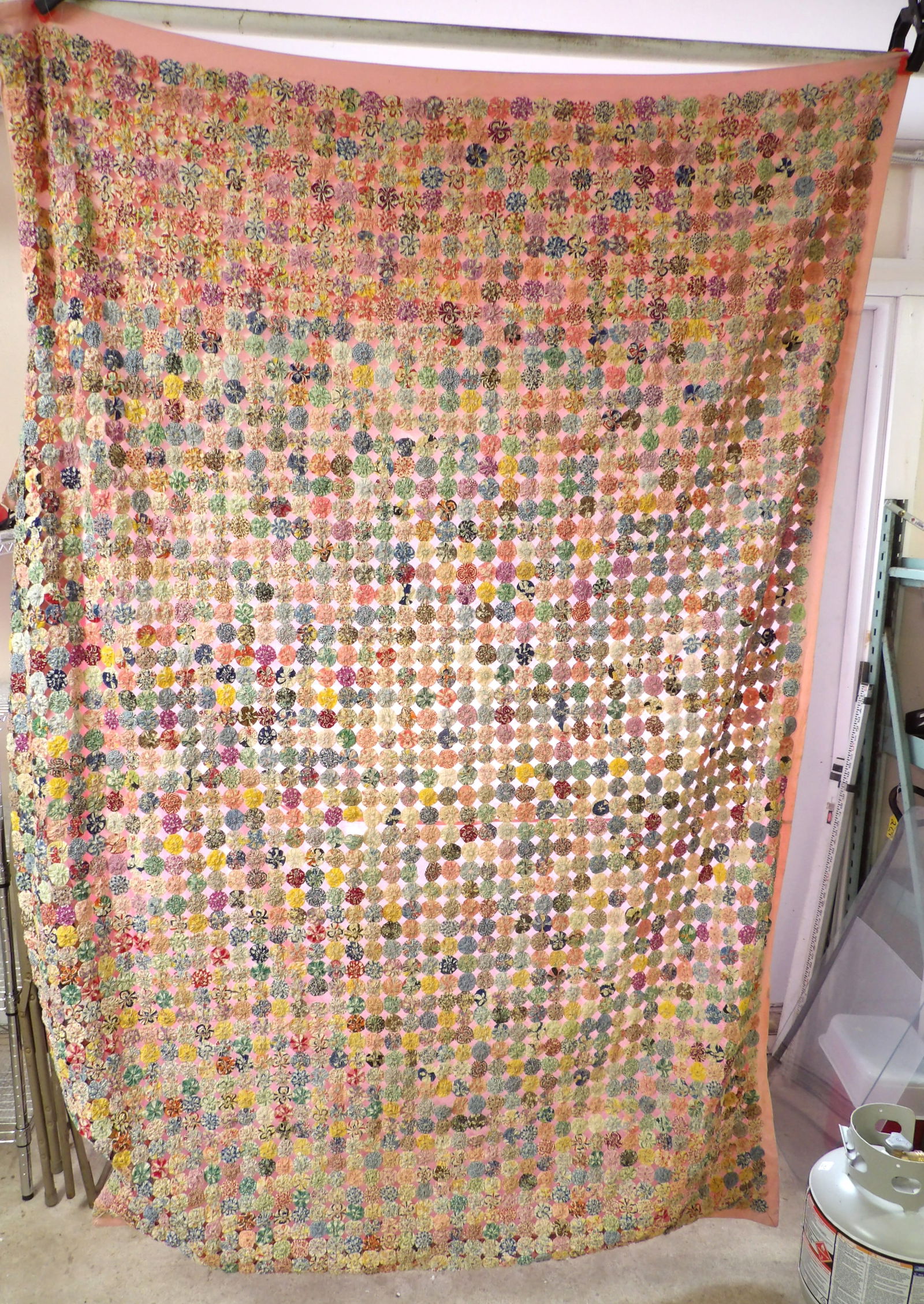 Vintage Yo-yo Quilt (1 of 3)