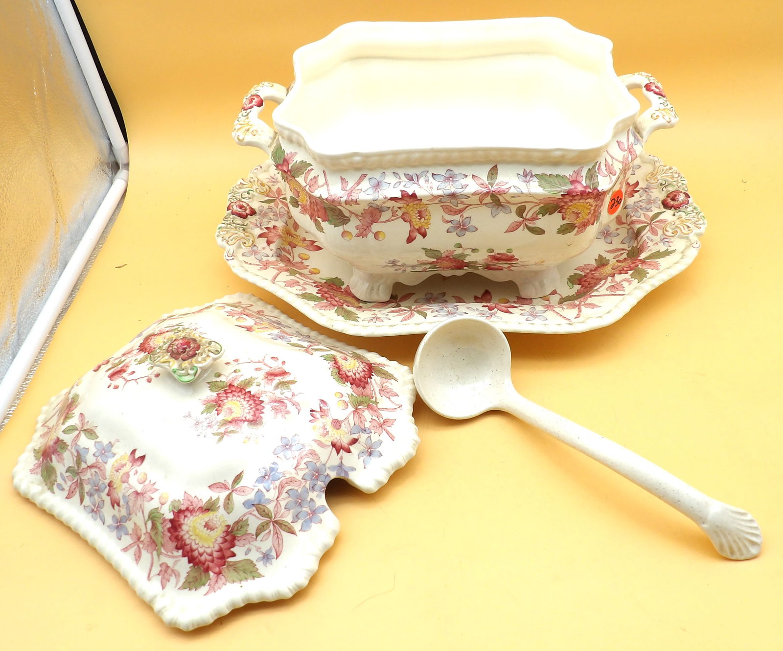 Copeland Spode Aster Serving Tureen, Searving Tray, Lidded Creamer: This beautiful Copeland Spode's Aster lot includes a Gadroon tureen w/ platter (w/ spoon), a lidded creamer pitcher, and serving tray. NOTE: SHIPPING rate may be high on this item due to size and frag