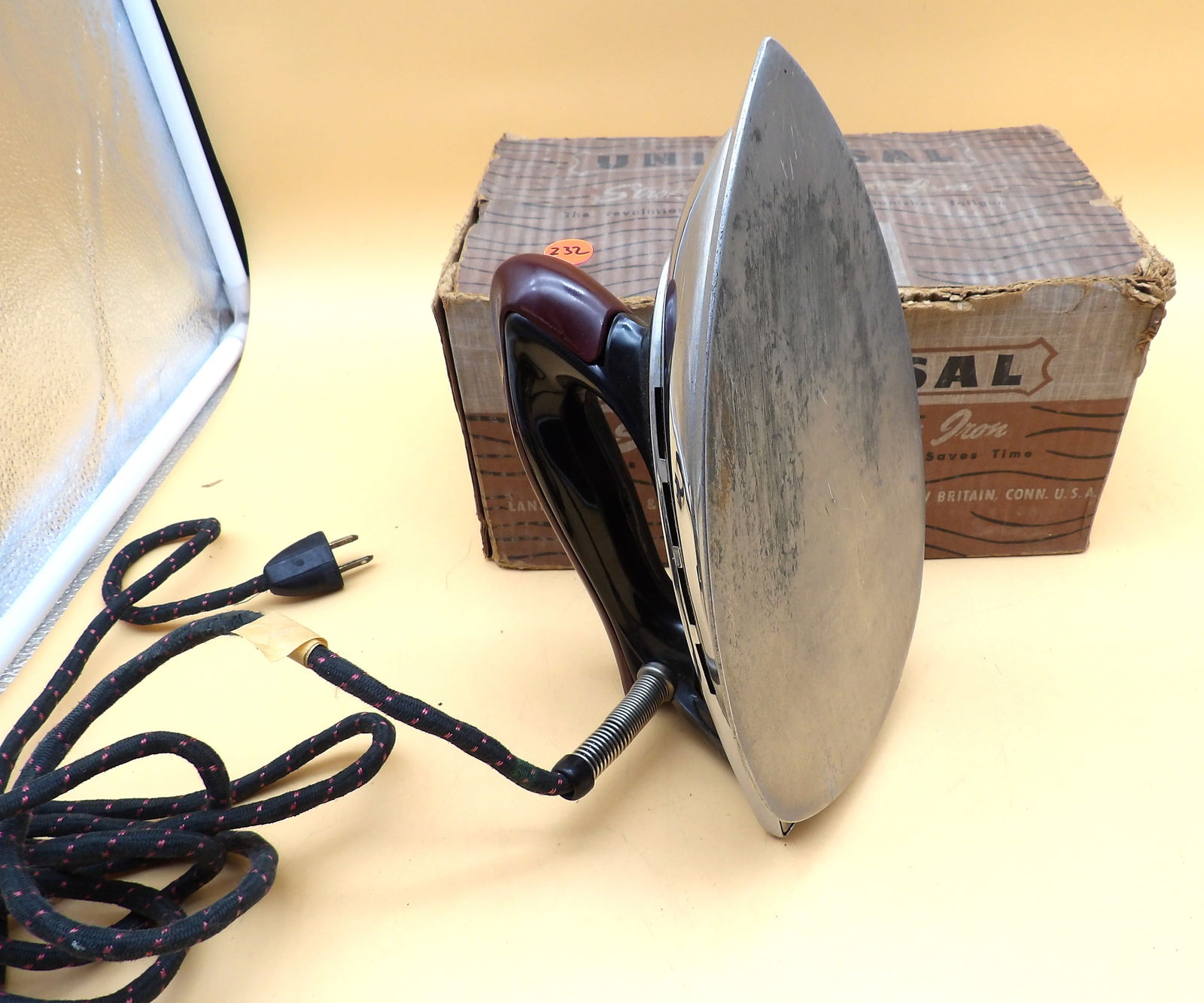 Universal Stroke-Savr Automatic Iron - 2