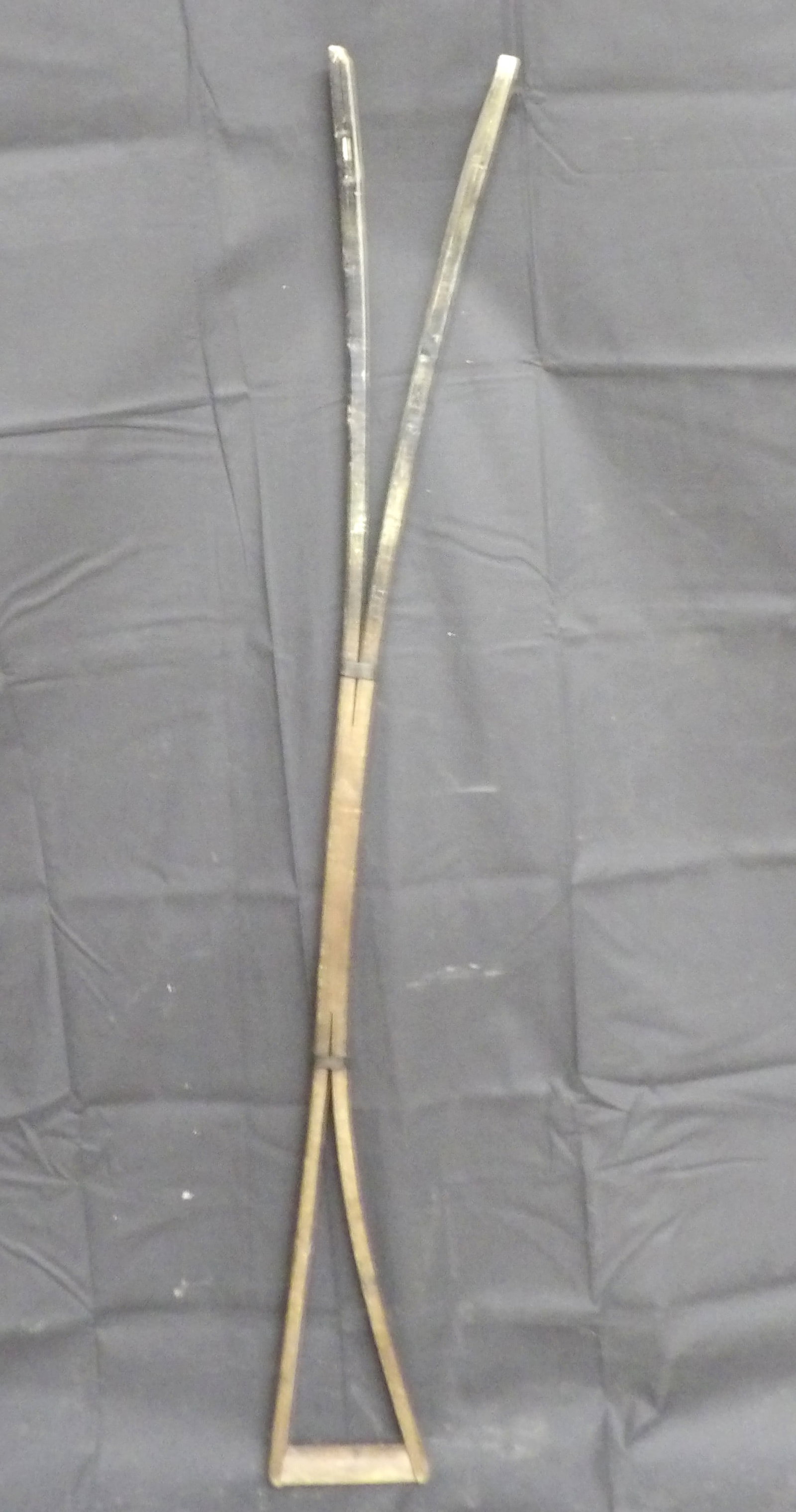 Antique Primitive Wood Planting Tong Tool: This hand made planting tool was liekly used as a seeding / planting tong. It features a disctinctive forked shape that aided in this process. NO SHIPPING ON THIS ITEM