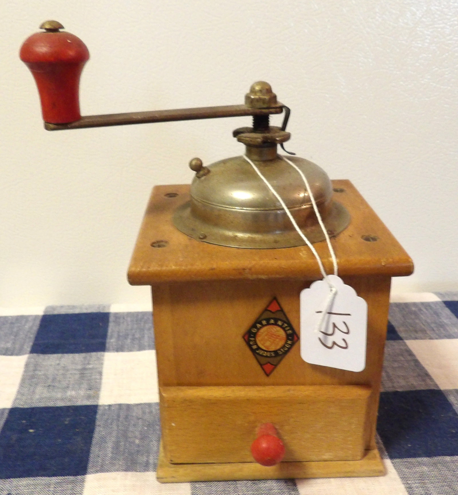 Kitchen Coffee Grinder (1 of 2)