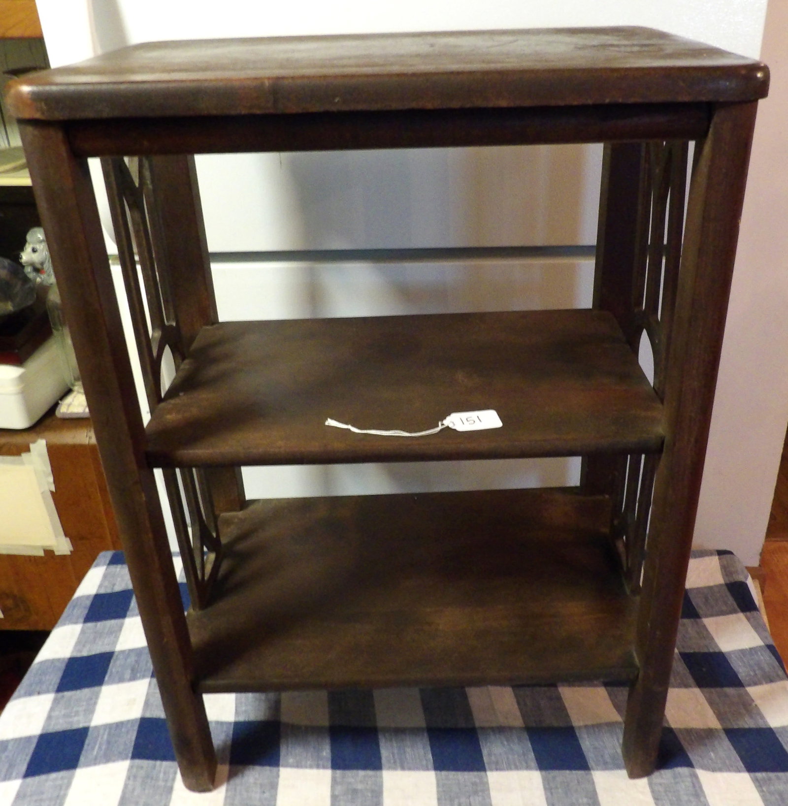 3 Shelf Bookcase: This 3 Shelf Bookcase measures 25" x 18" x 12". NO SHIPPING ON THIS ITEM - PICK UP ONLY