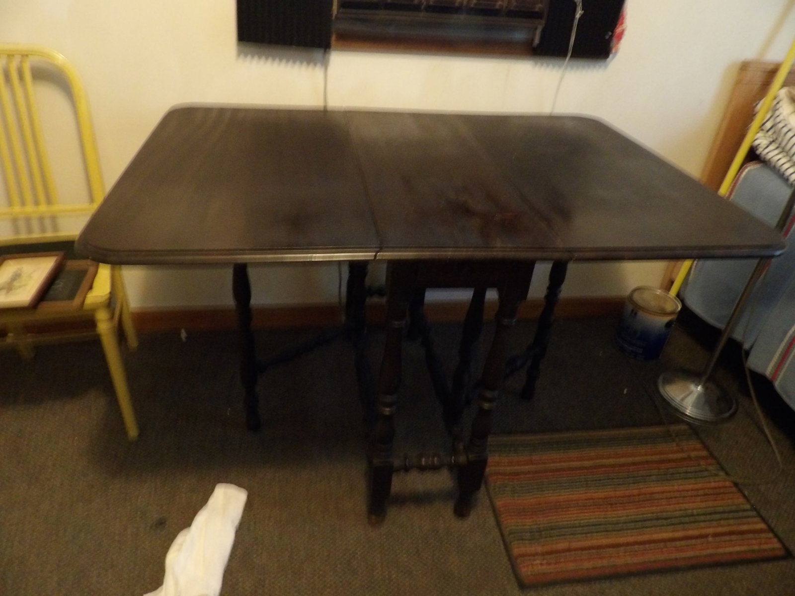 Gateleg Drop Leaf Table (1 of 2)