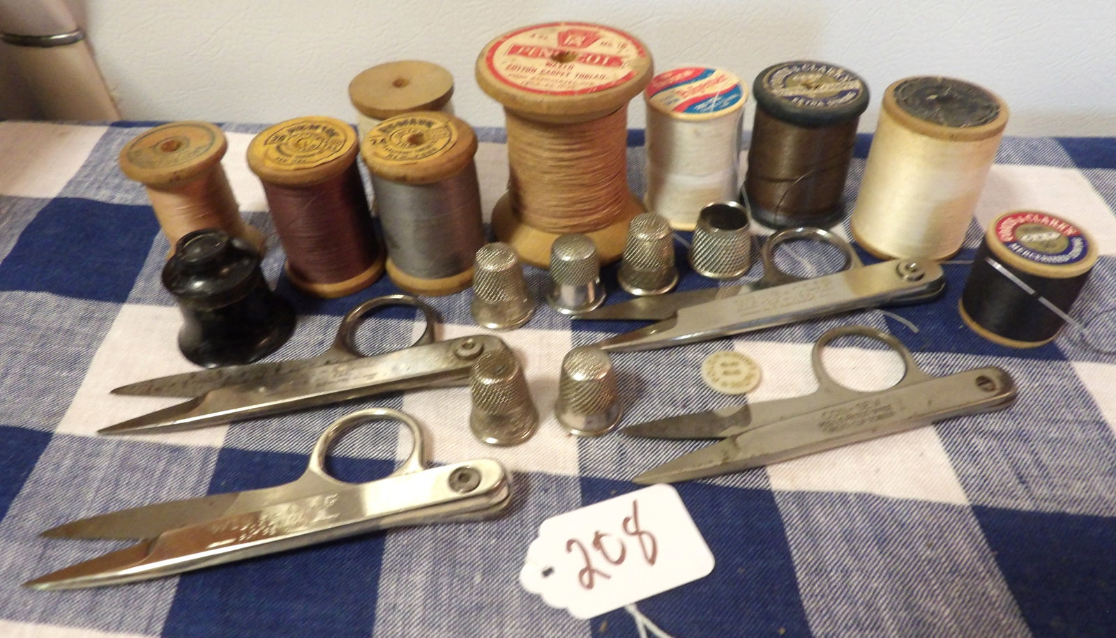 Sewing Thread, Thimble, Cutter Lot (20 pcs) (1 of 3)