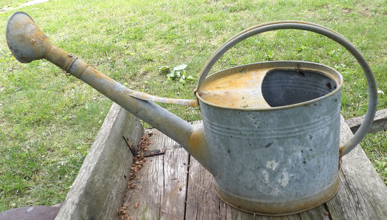 Schneiderbrause Zinc Watering Can: This German made zinc watering can is made by Schneiderbrause. NO SHIPPING ON THIS ITEM - PICK UP ONLY