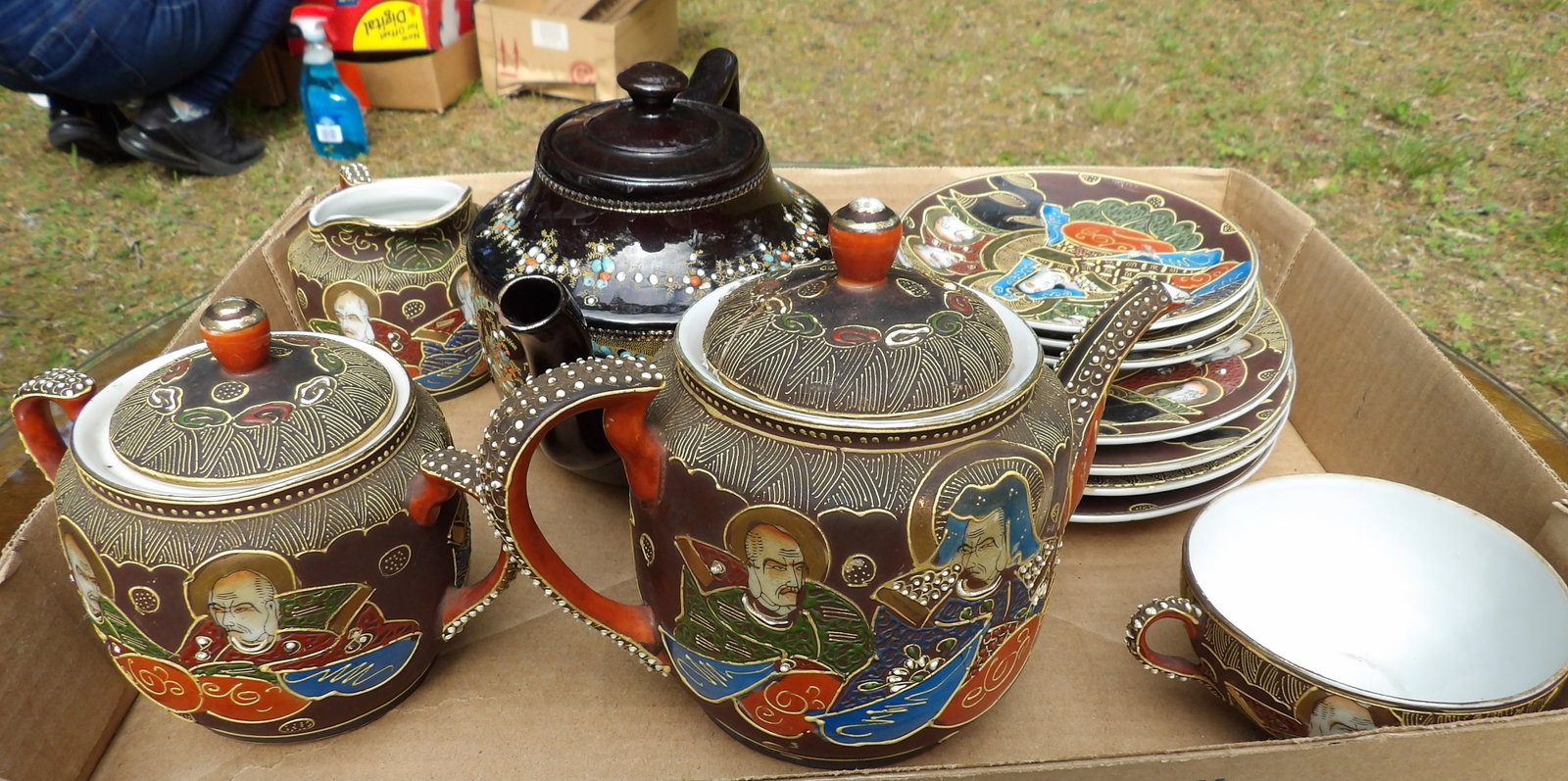 Japanese Dragonware Tea Set (12 pcs) (1 of 1)
