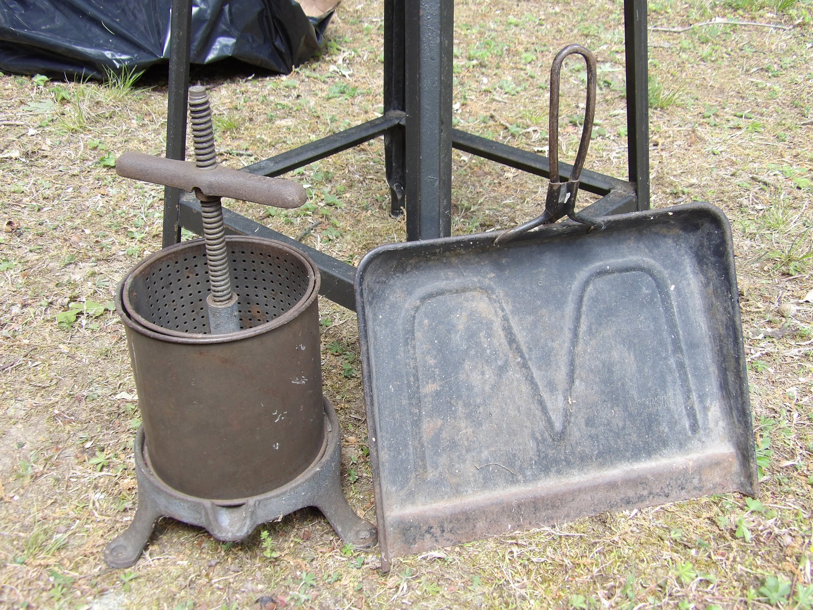 Vintage Fruit Press & Dust Pan (1 of 1)
