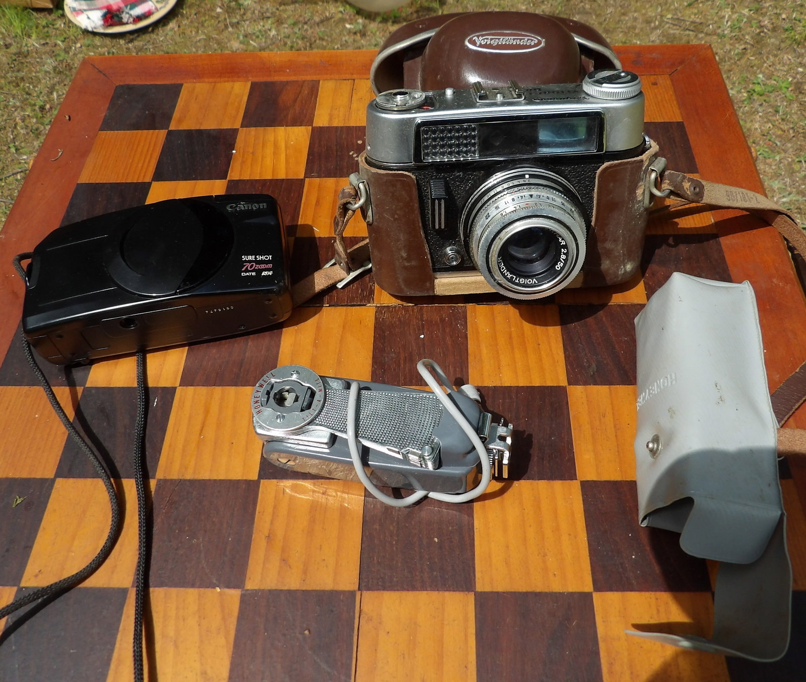 Vintage Camera Lot (3 pcs) (1 of 2)