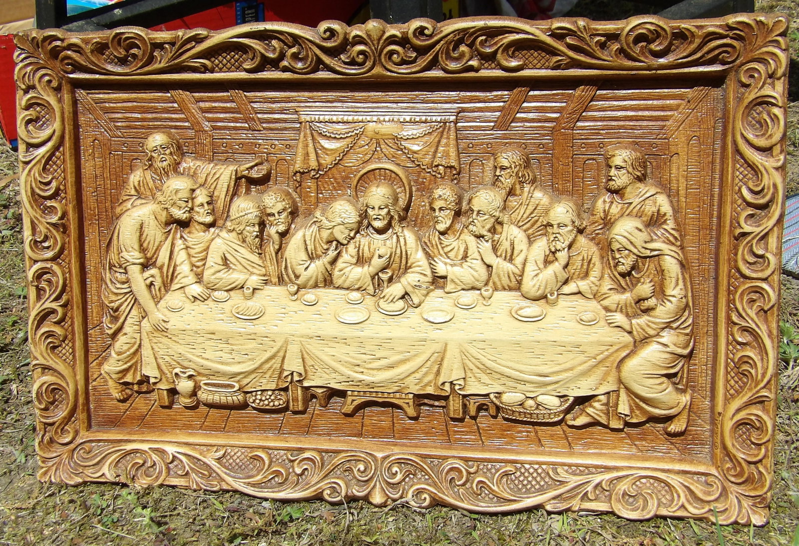 3D Resin Last Supper Wall Plaque: This Last Supper wall plaque is made with plastic resin for a 3D effect.