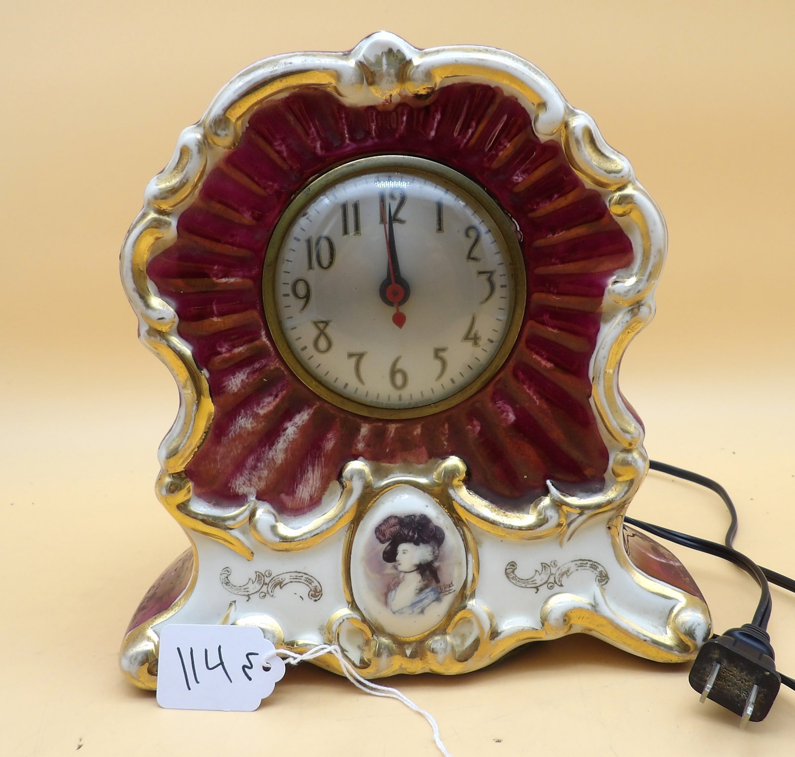 New Haven Model W Porcelain Mantel Clock (1 of 5)