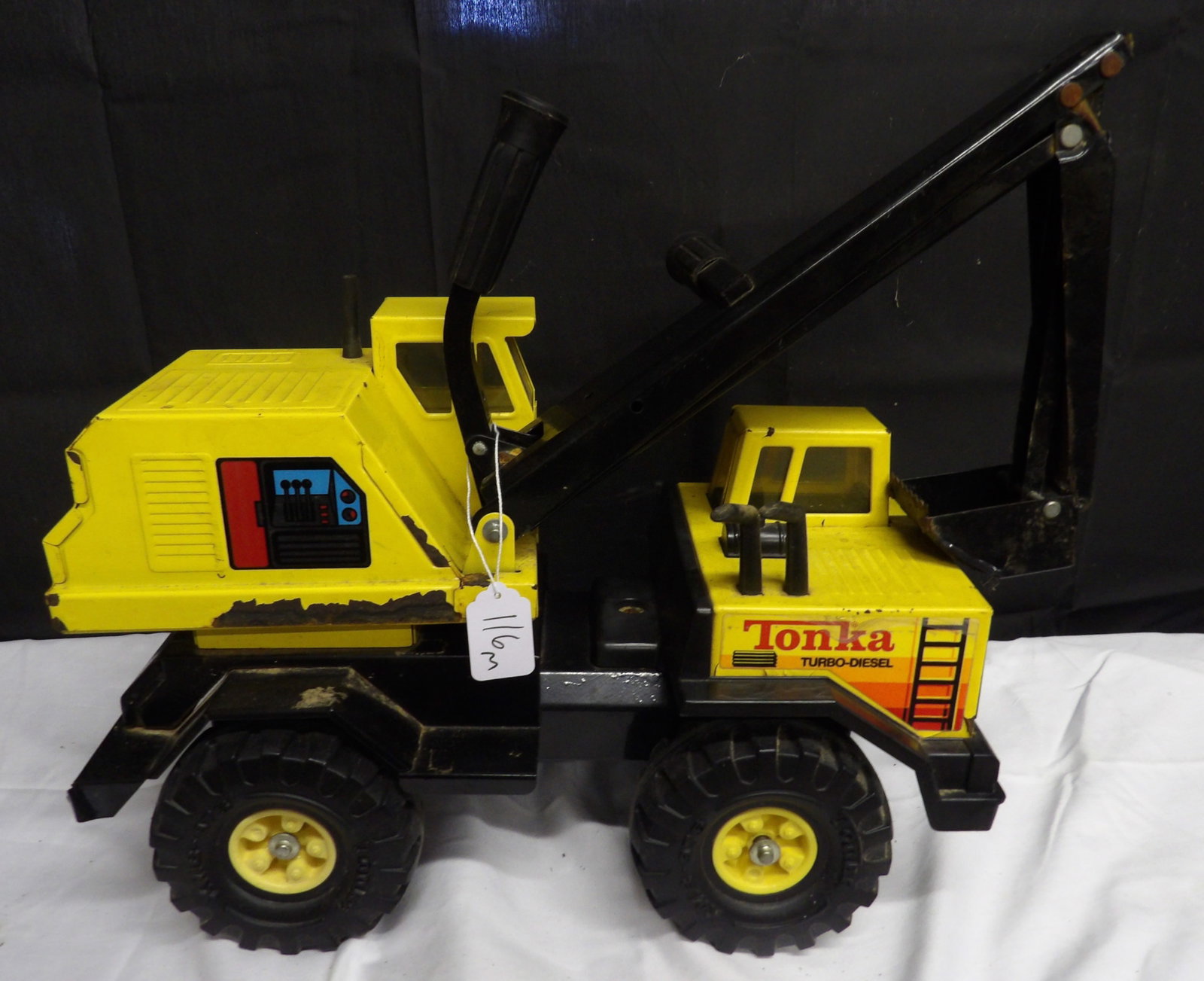Tonka Turbo-Diesel Excavator (1 of 4)