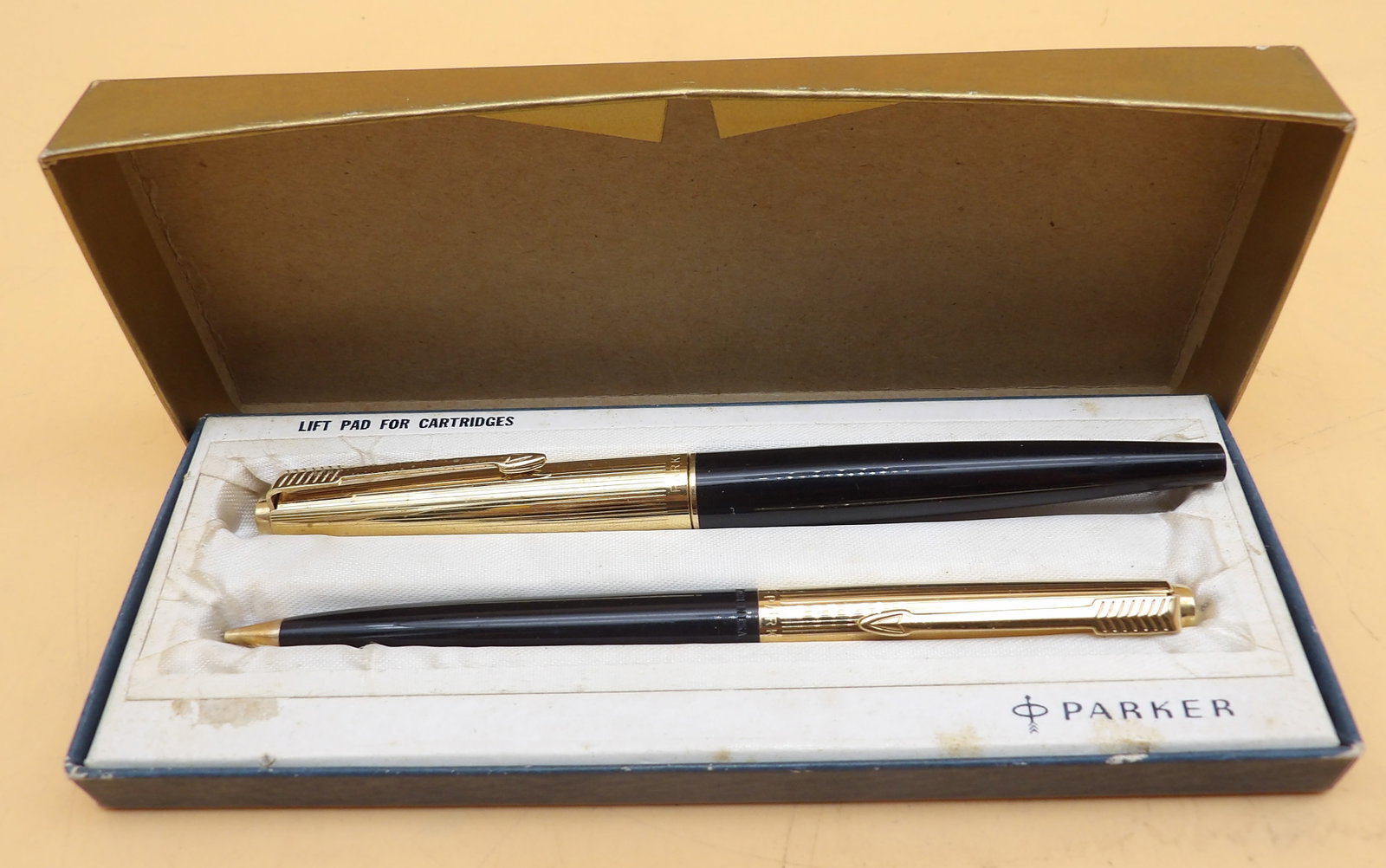 Parker 51 Fountain Pen / Mechanical Pencil Set (1 of 4)