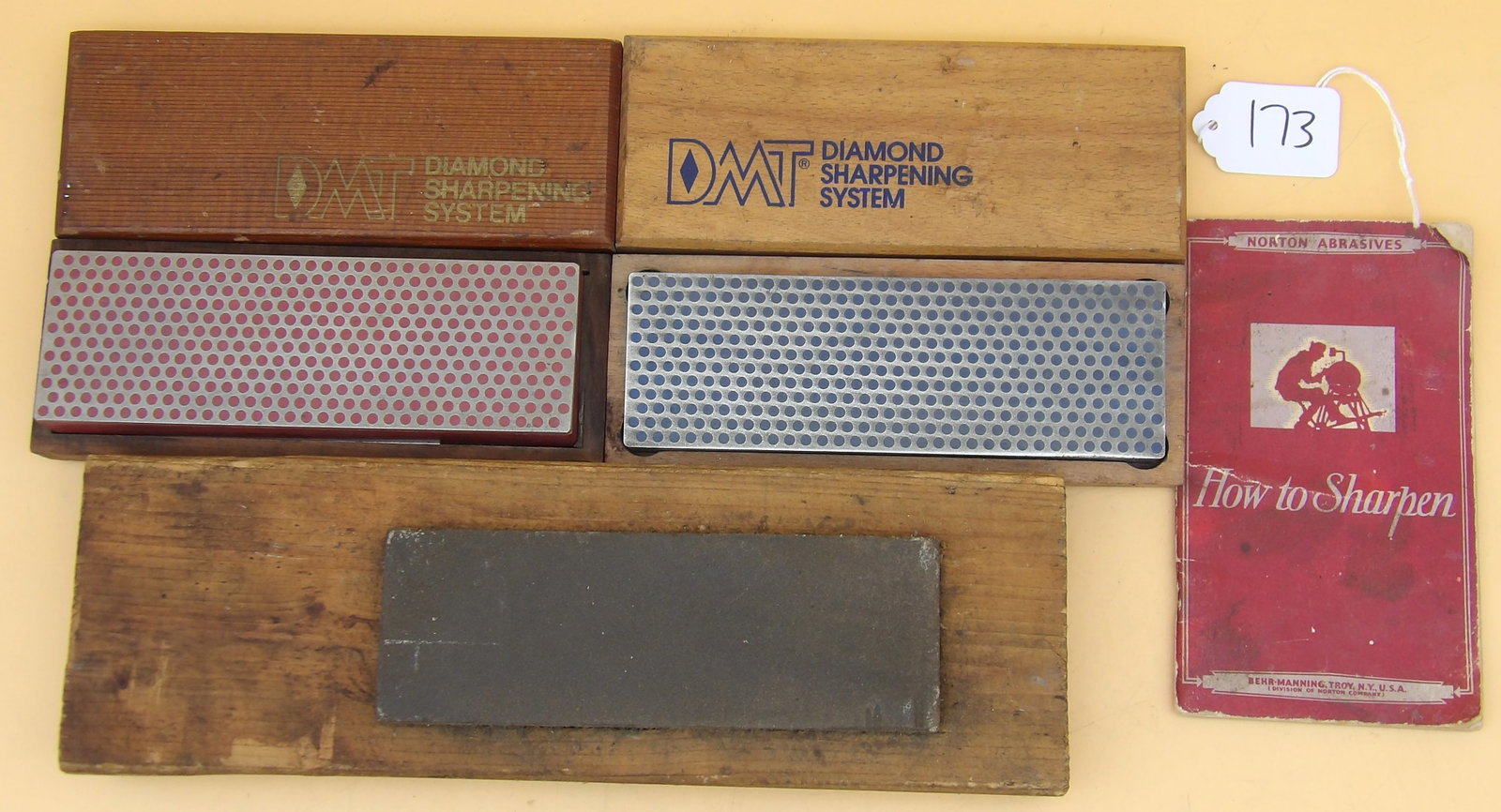 Sharpening Stones & Guide (4 pcs) (1 of 4)