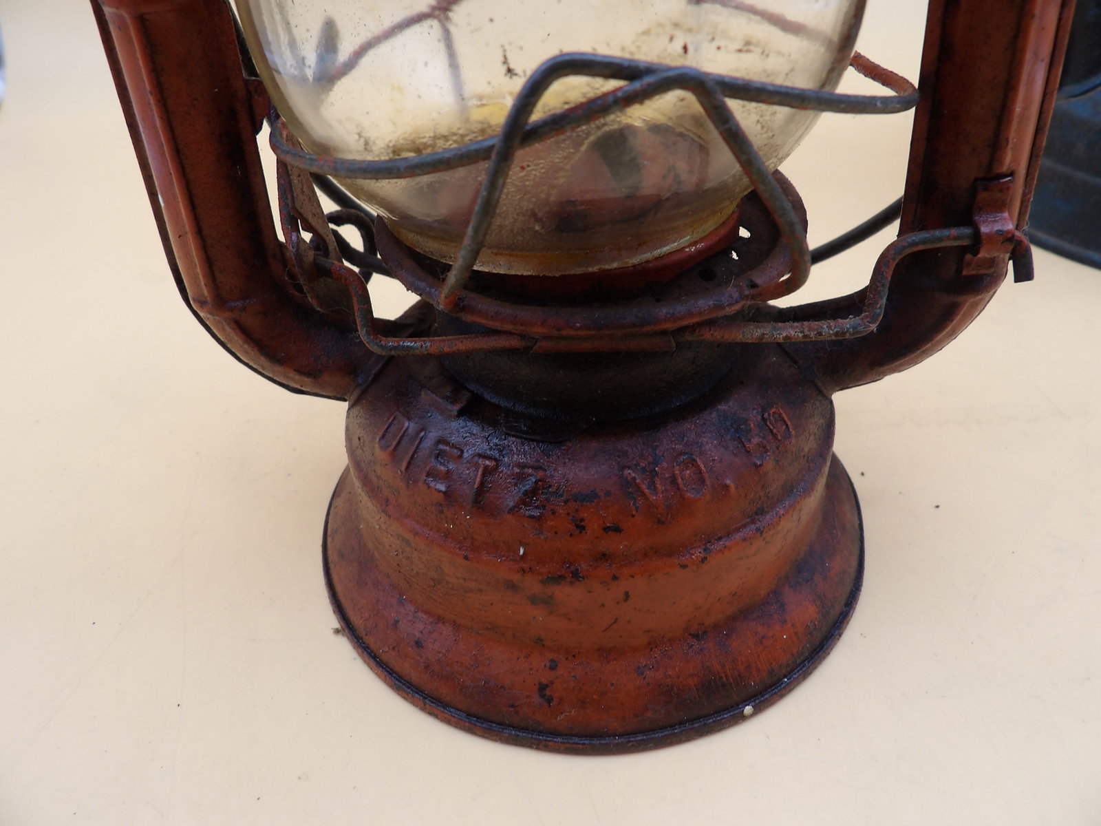 Dietz Lanterns (2) - 4