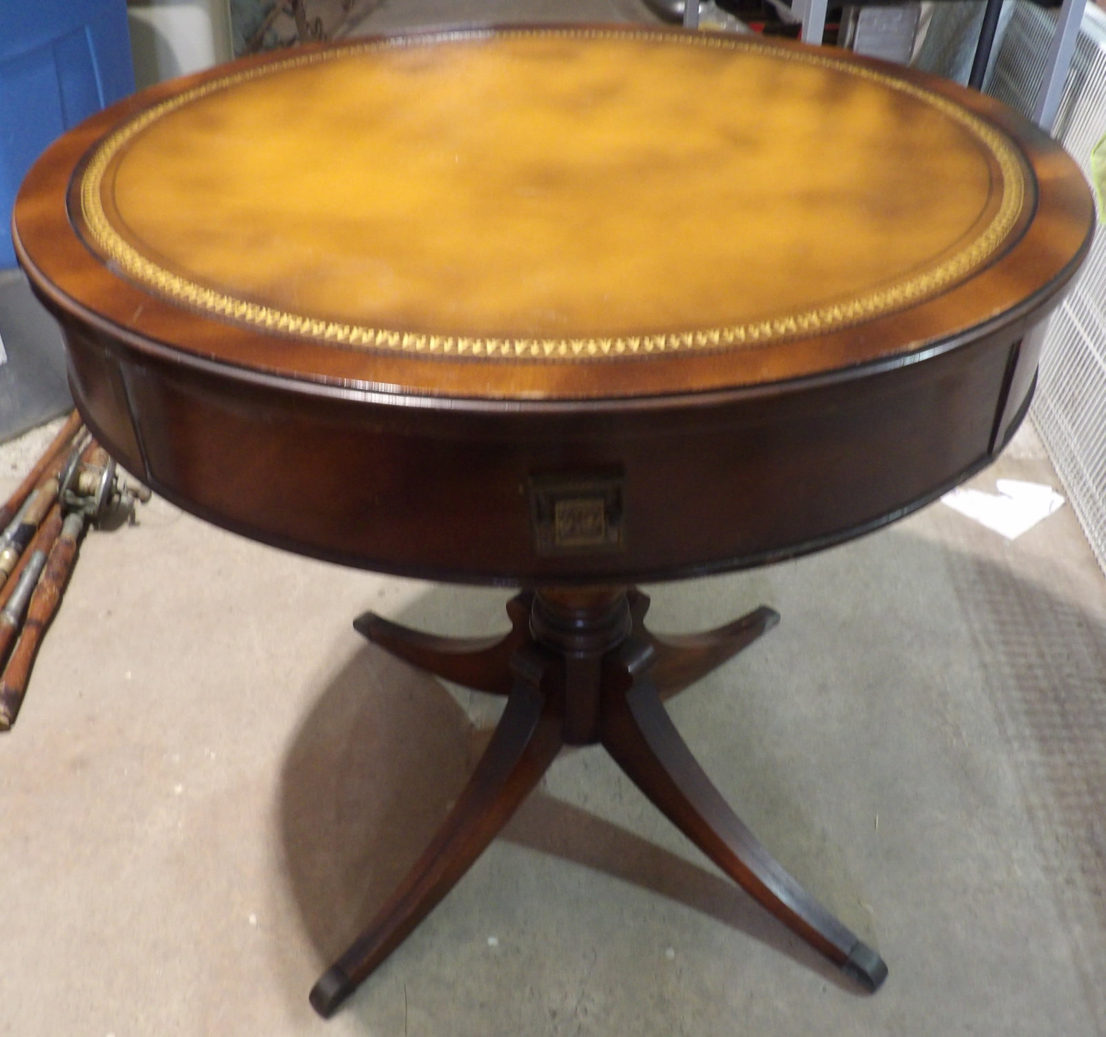Mahogany Drum-style Table - 3
