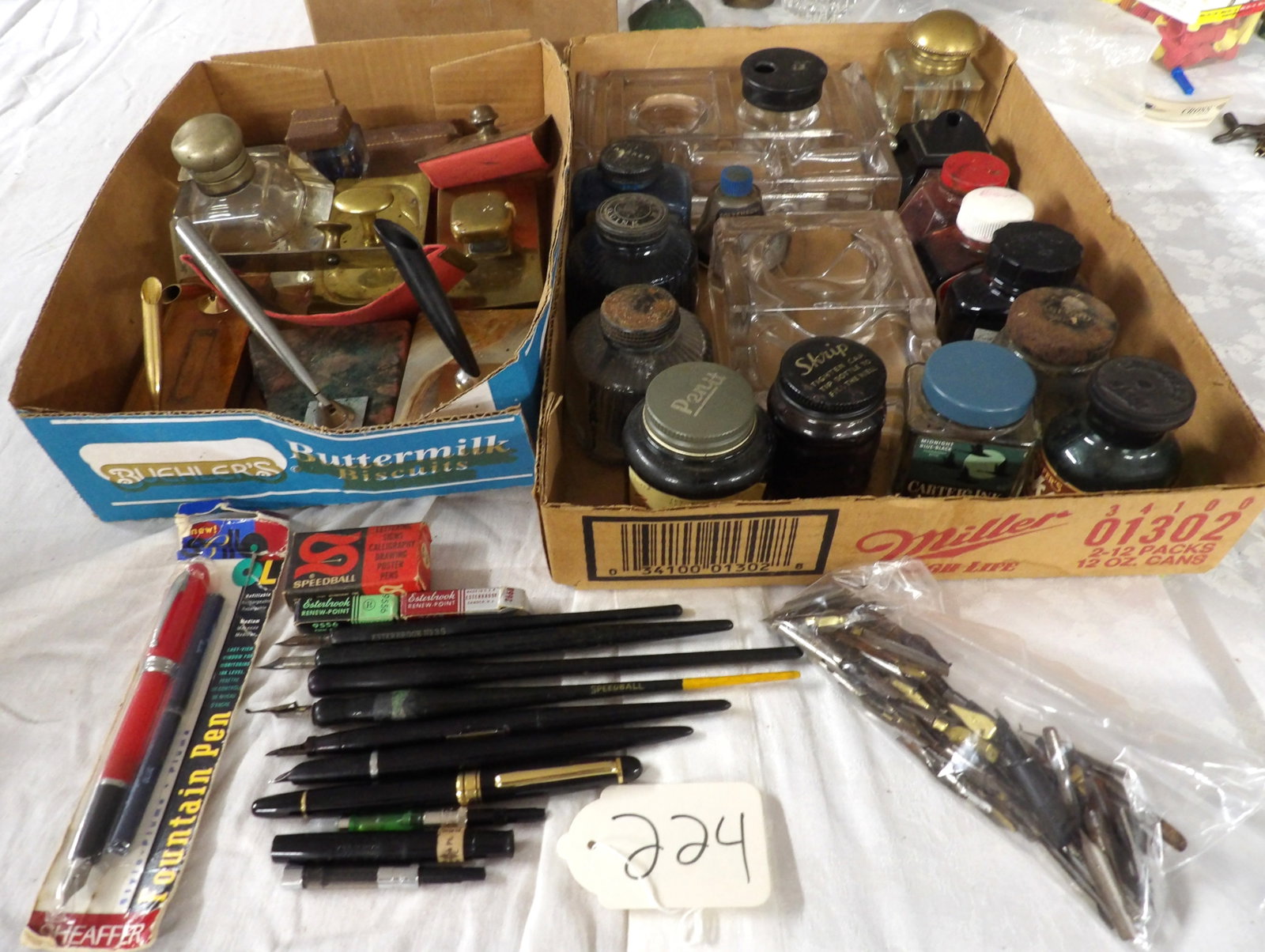 Vintage Ink , Fountains, Rollers, Nibs, and Fountain Pens (1 of 6)