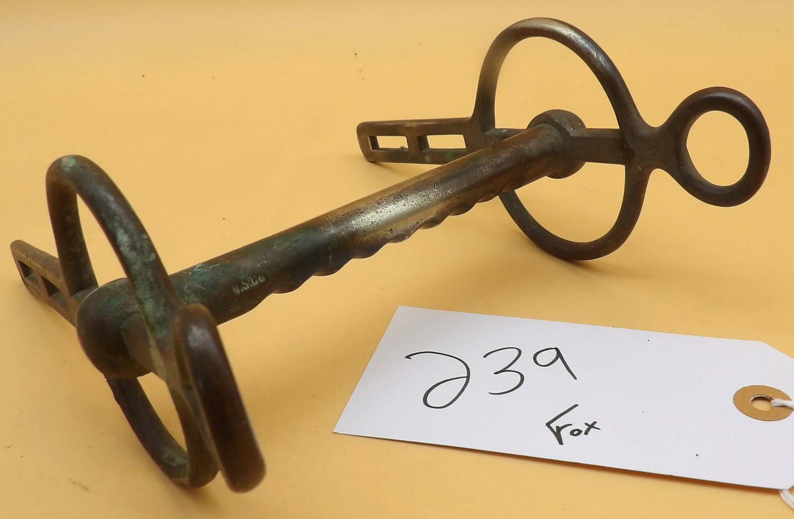 Liverpool-style Curb Horse Bit: This antique horse driving bit was usually used for harnessed horses. Measures approx: 3.5" x 8" x 6"