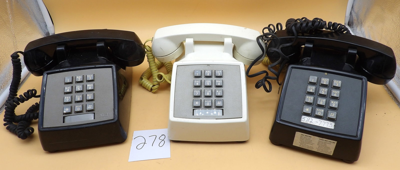 Vintage Telephones (3) (1 of 4)