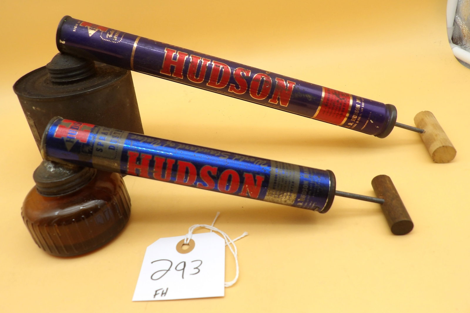 Hudson Bug Sprayers (2) (1 of 3)