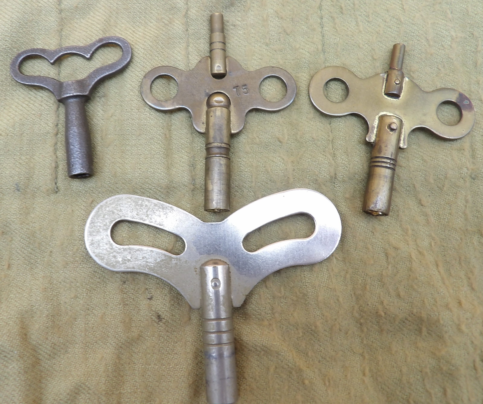 Clock Winding Keys (4) - 2