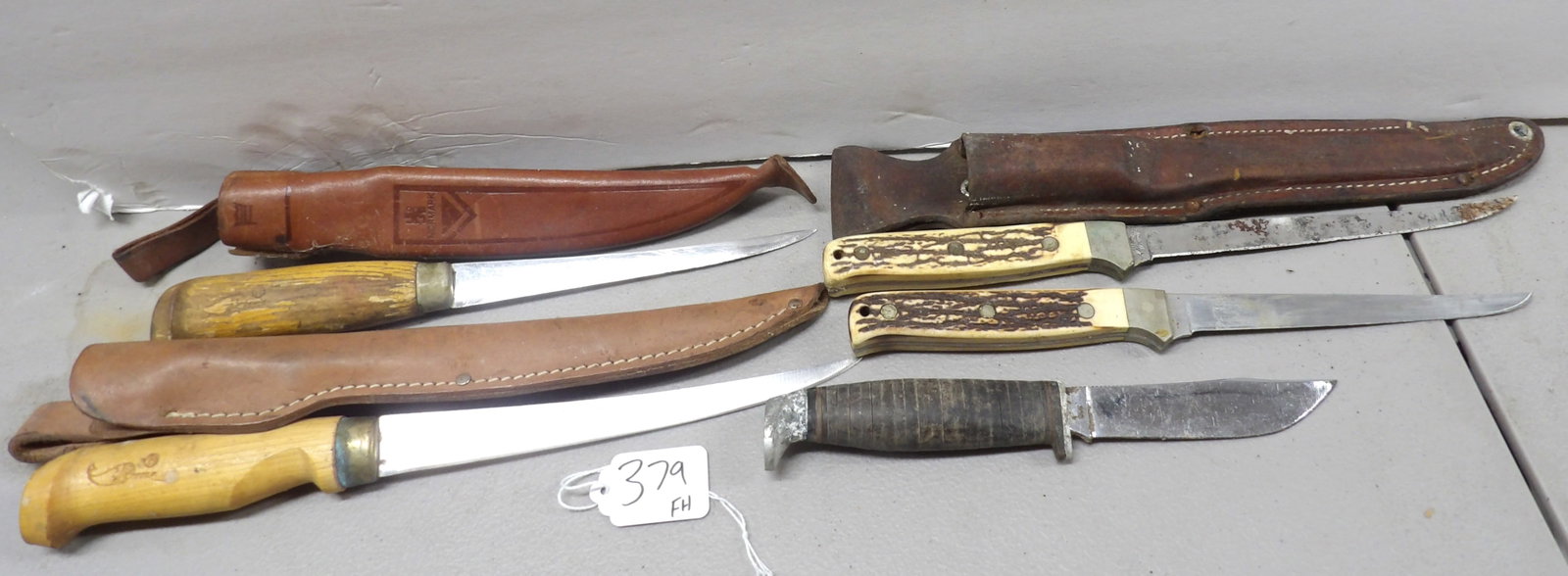 Outdoor Knife Lot (5 pcs) (1 of 4)