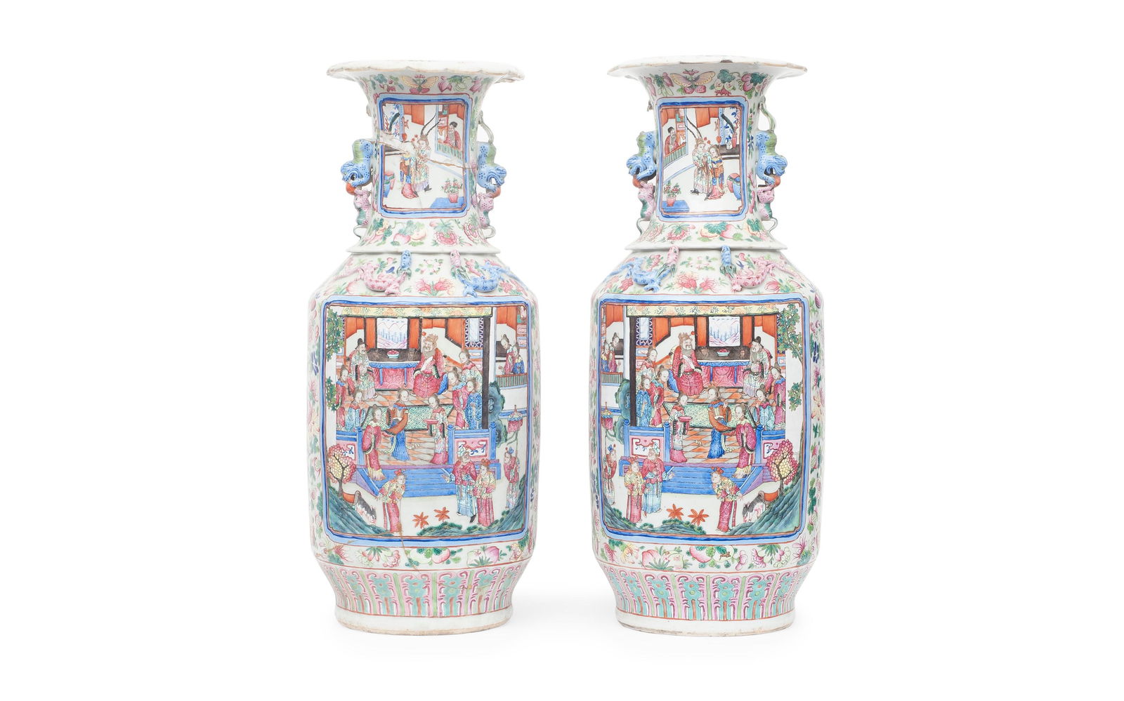 A LARGE PAIR OF 19TH CENTURY CHINESE EXPORT PORCELAIN (1 of 2)