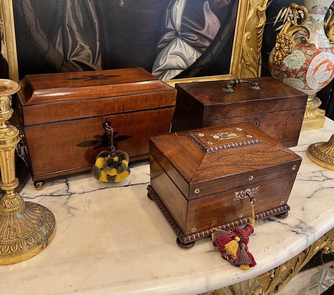 THREE FINE 18TH AND 19TH CENTURY TEA CADDIES (1 of 16)