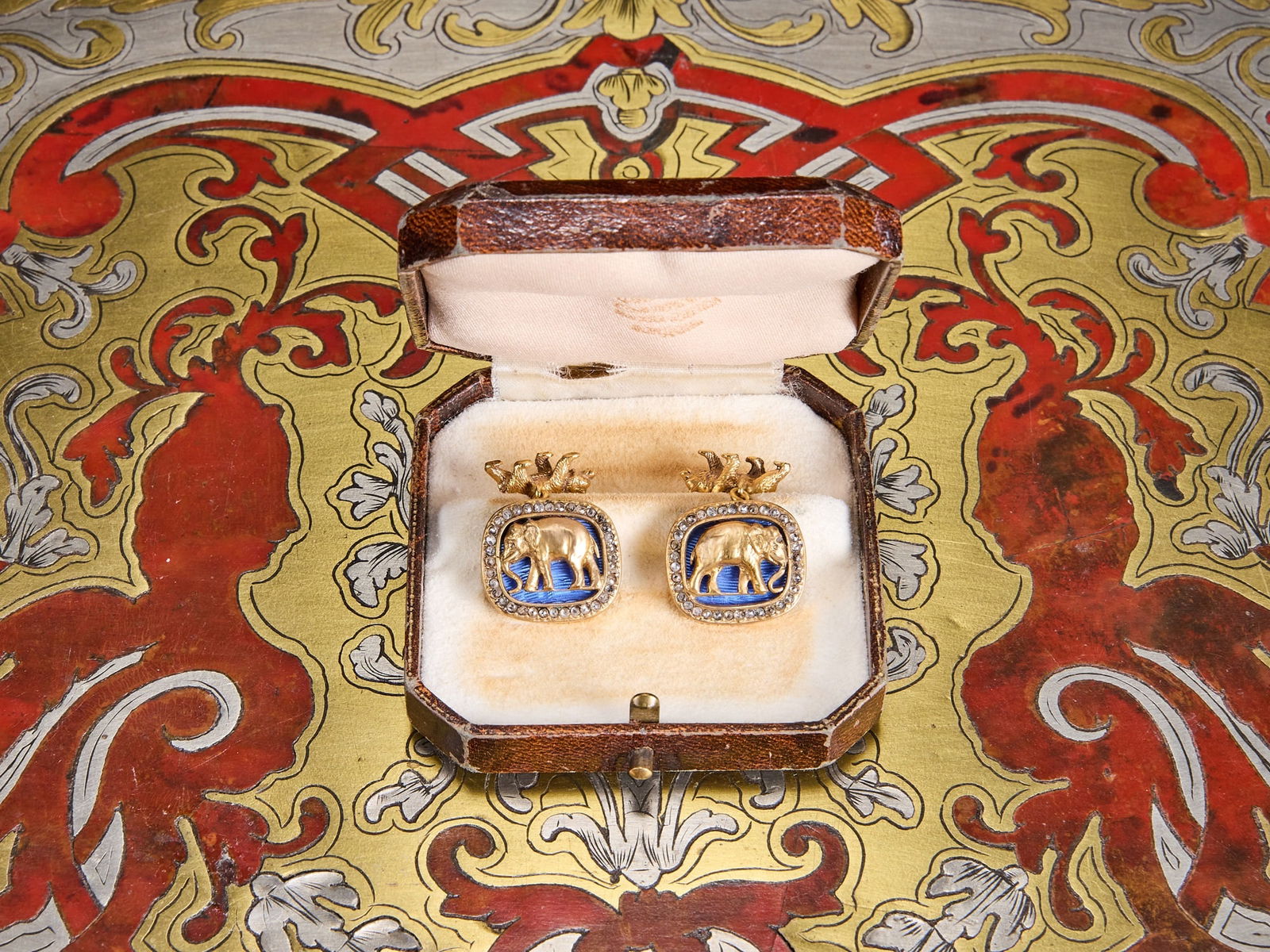 A PAIR OF FABERGE STYLE DIAMOND ENCRUSTED, SILVER GILT AND ENAMELLED CUFFLINKS (1 of 13)