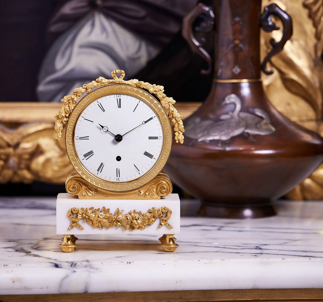 AN EARLY 19TH CENTURY REGENCY MARBLE AND ORMOLU CLOCK SIGNED JAMES MURRAY, LONDON (1 of 7)