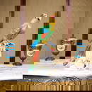 A LARGE LATE 19TH / EARLY 20TH CENTURY DRESDEN PORCELAIN MODEL OF A PARROT