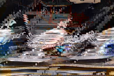 A MAGNIFICENT PAIR OF 18TH CENTURY STERLING SILVER SOUP TUREENS, LONDON, 1777