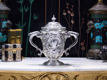 A FINE GEORGE II STERLING SILVER CUP AND COVER, C. 1749, WILLIAM CRIPPS