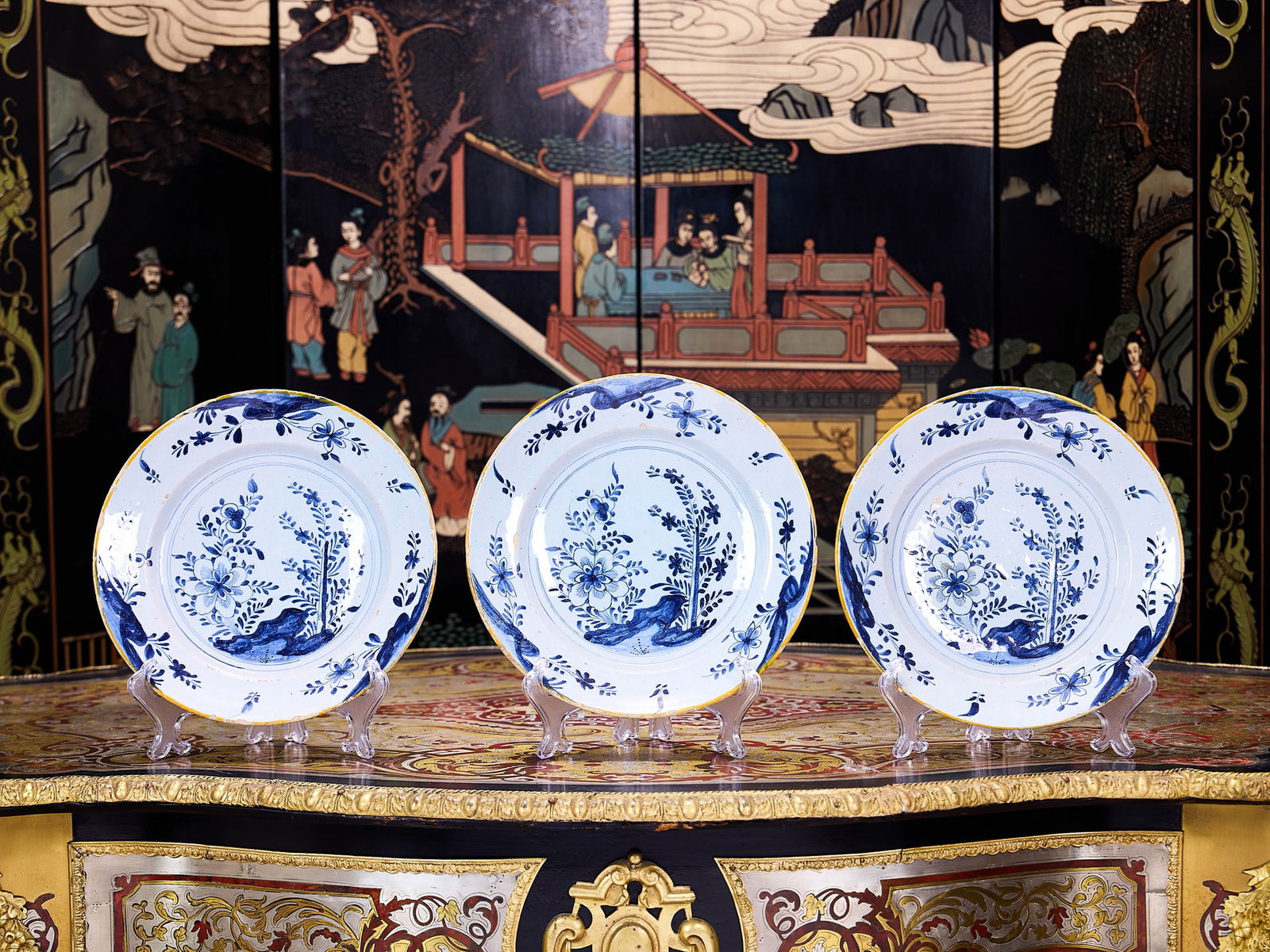 THREE 18TH CENTURY ENGLISH DELFT WARE DISHES (1 of 1)