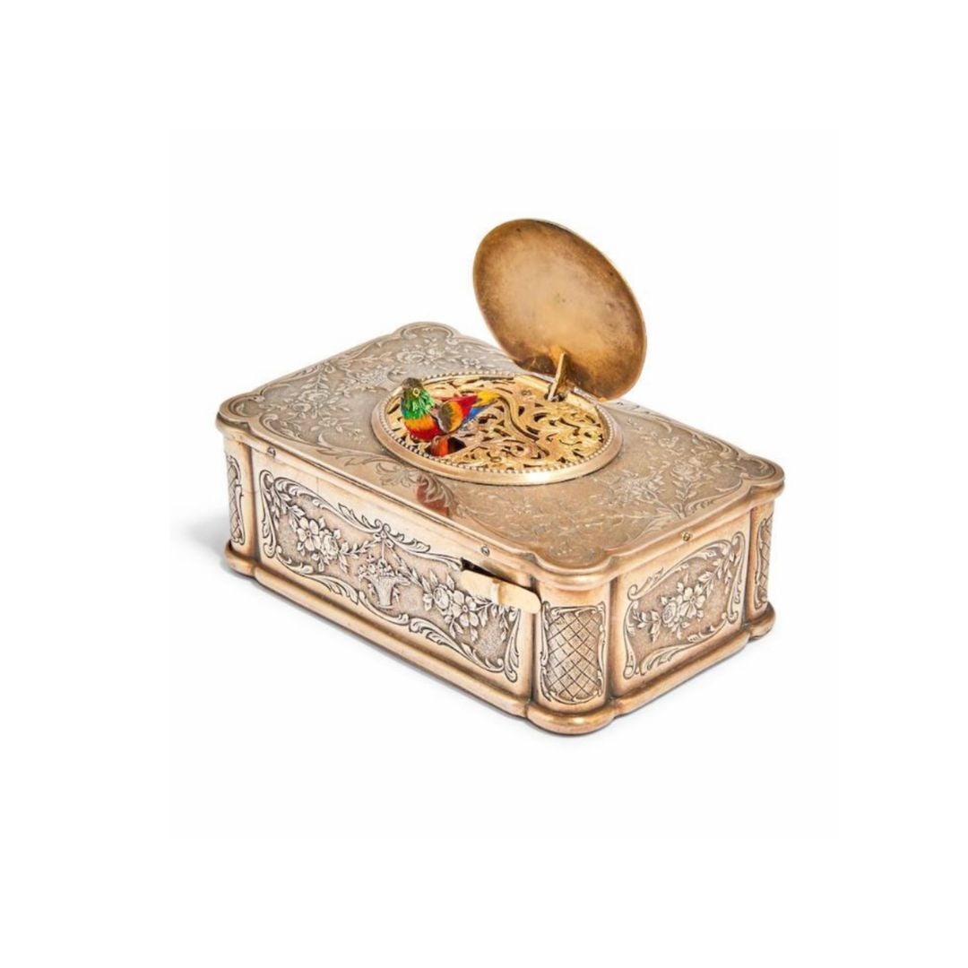 A FINE ANTIQUE SILVER GILT SINGING BIRD AUTOMATON MUSIC BOX, GERMAN (1 of 2)