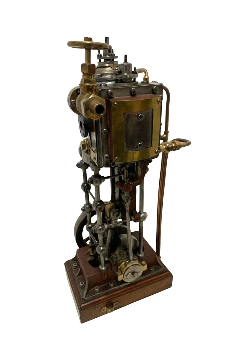 A 19TH CENTURY LIVE STEAM ENGINE: A 19TH CENTURY LIVE STEAM ENGINEthe Victorian 3" bore live steam engine for boats,72cm high