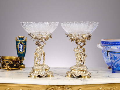 HUNT & ROSKELL: A MAGNIFICENT PAIR OF SILVER GILT COMPORTS, LONDON C1859: HUNT & ROSKELL: A MAGNIFICENT PAIR OF SILVER GILT COMPORTS, LONDON C1859 the Victorian mid 19th century solid sterling silver figural comports or centrepieces of sporting theme, depicting an ice h