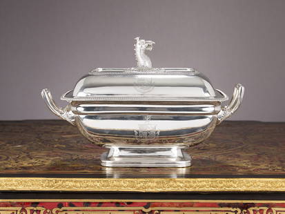 A FINE GEORGE III STERLING SILVER SOUP TUREEN, LONDON, 1806, WILLIAM FOUNTAIN: A FINE GEORGE III STERLING SILVER SOUP TUREEN, LONDON, 1806, WILLIAM FOUNTAIN of rectangular form with rounded corners, the domed cover surmounted by a handle modelled as the head of griffin in a rope