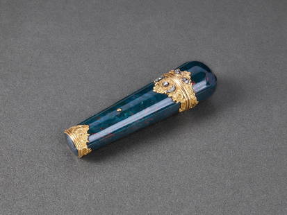 A FINE 18TH CENTURY GOLD, DIAMOND AND BLOODSTONE CASE C. 1760: A FINE 18TH CENTURY GOLD, DIAMOND AND BLOODSTONE CASE C. 1760 the English George III period Billet Doux etui case (love letter case) of faceted form, the carved hardstone with chased gold mounts set w