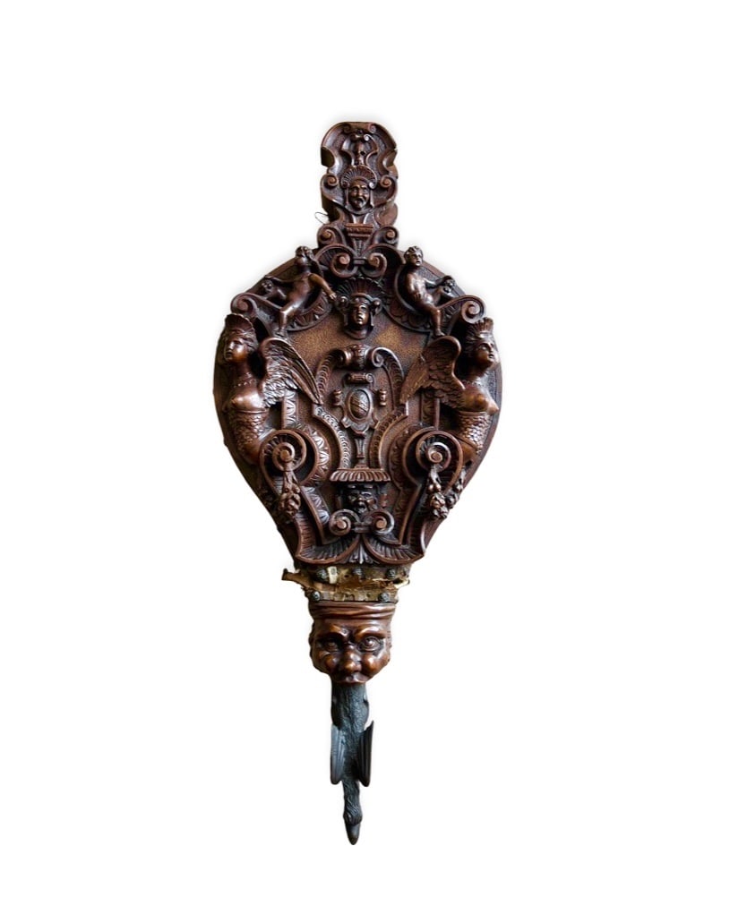 A SET OF 17TH /18TH CENTURY GERMAN WALNUT AND BRONZE BELLOWS: A SET OF 17TH / 18TH CENTURY GERMAN WALNUT AND BRONZE BELLOWS the Renaissance style pair of bellows ornately carved to one side with female winged caryatids and putti, strapwork and a grotesque mask,