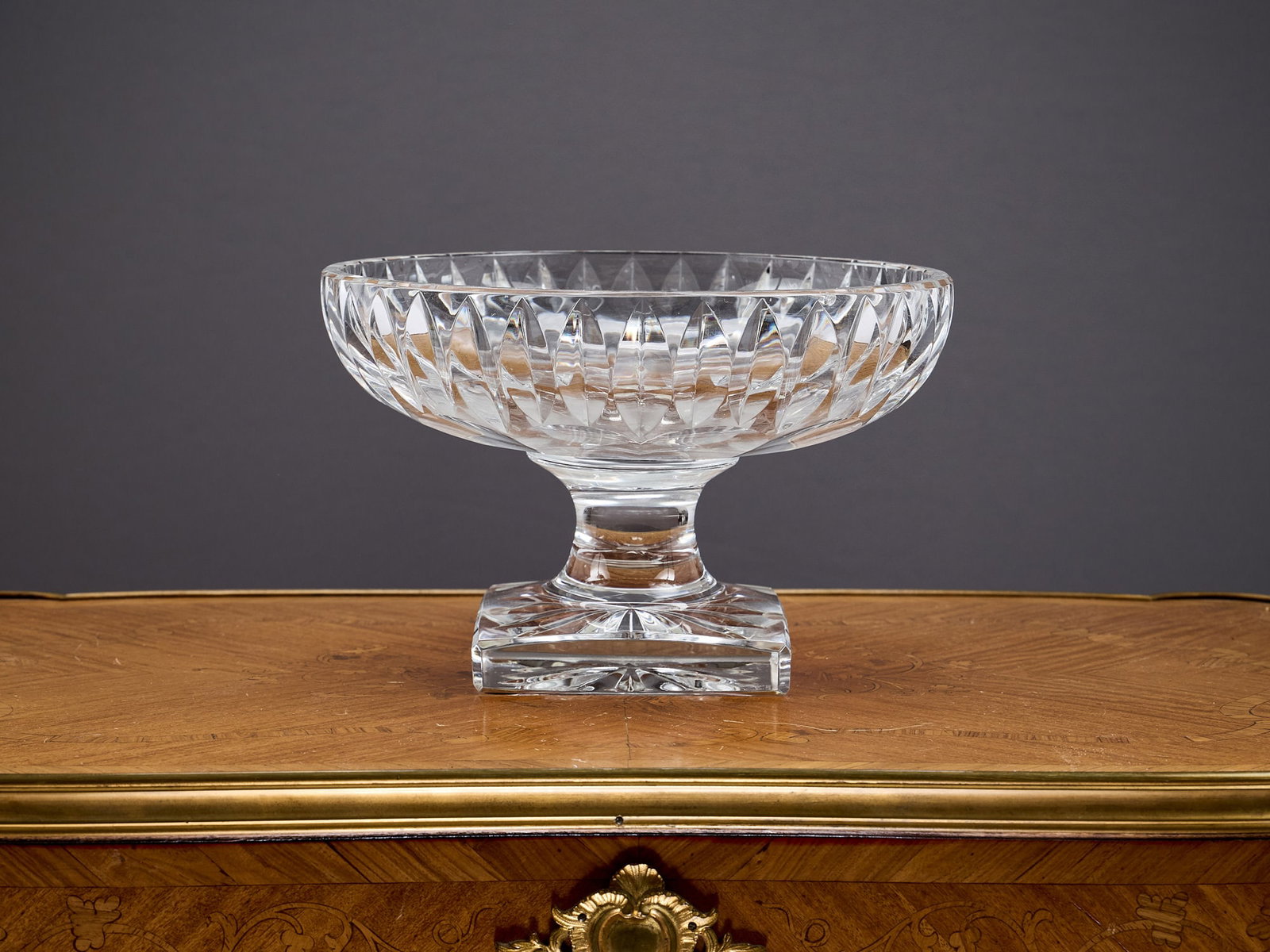 A LOUIS LOUIS CRYSTAL GLASS PEDESTAL BOWL (1 of 1)