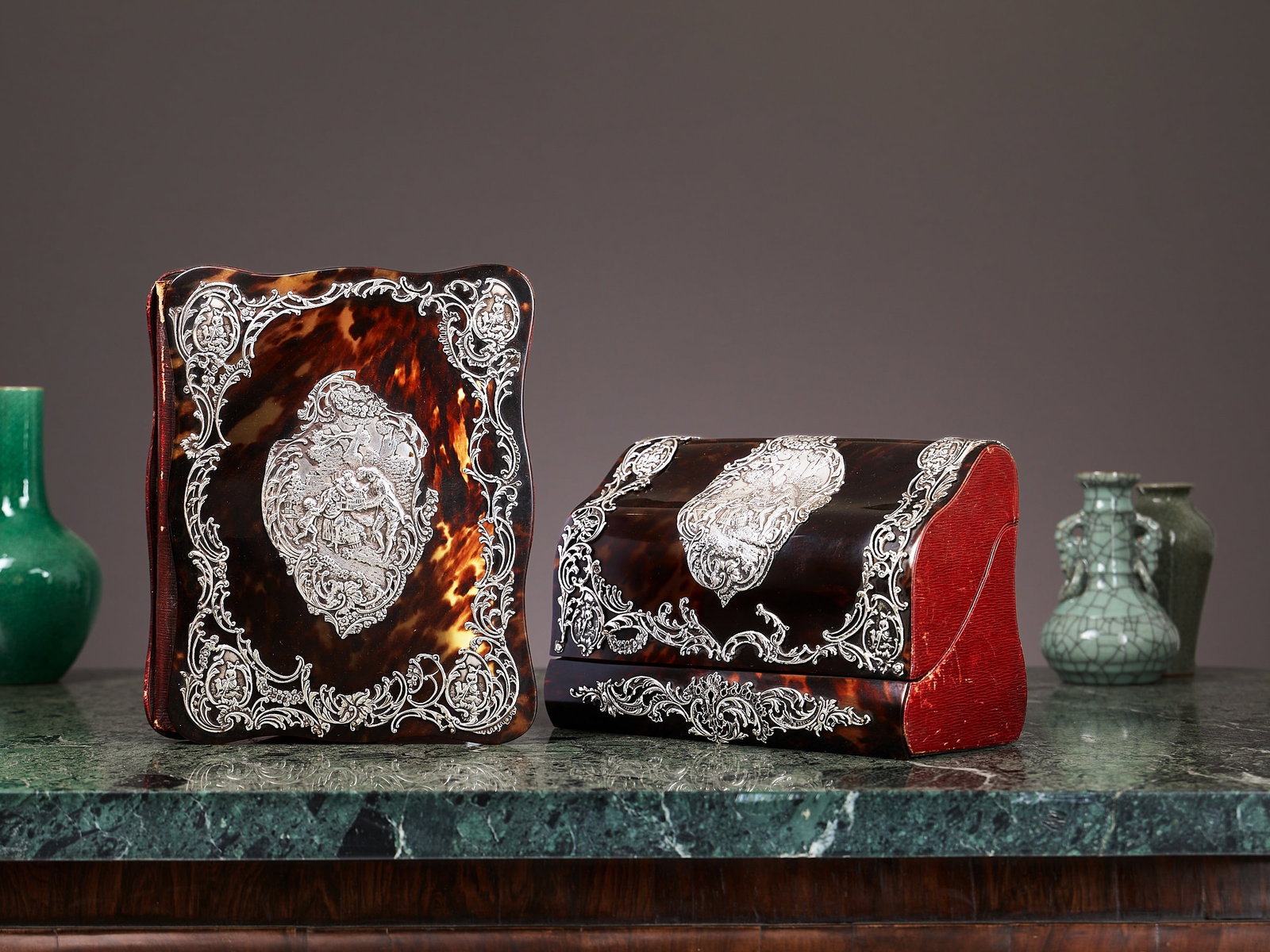 AN EARLY 20TH CENTURY TORTOISESHELL AND SILVER MOUNTED DESK SET, WILLIAM COMYNS & SONS (1 of 11)