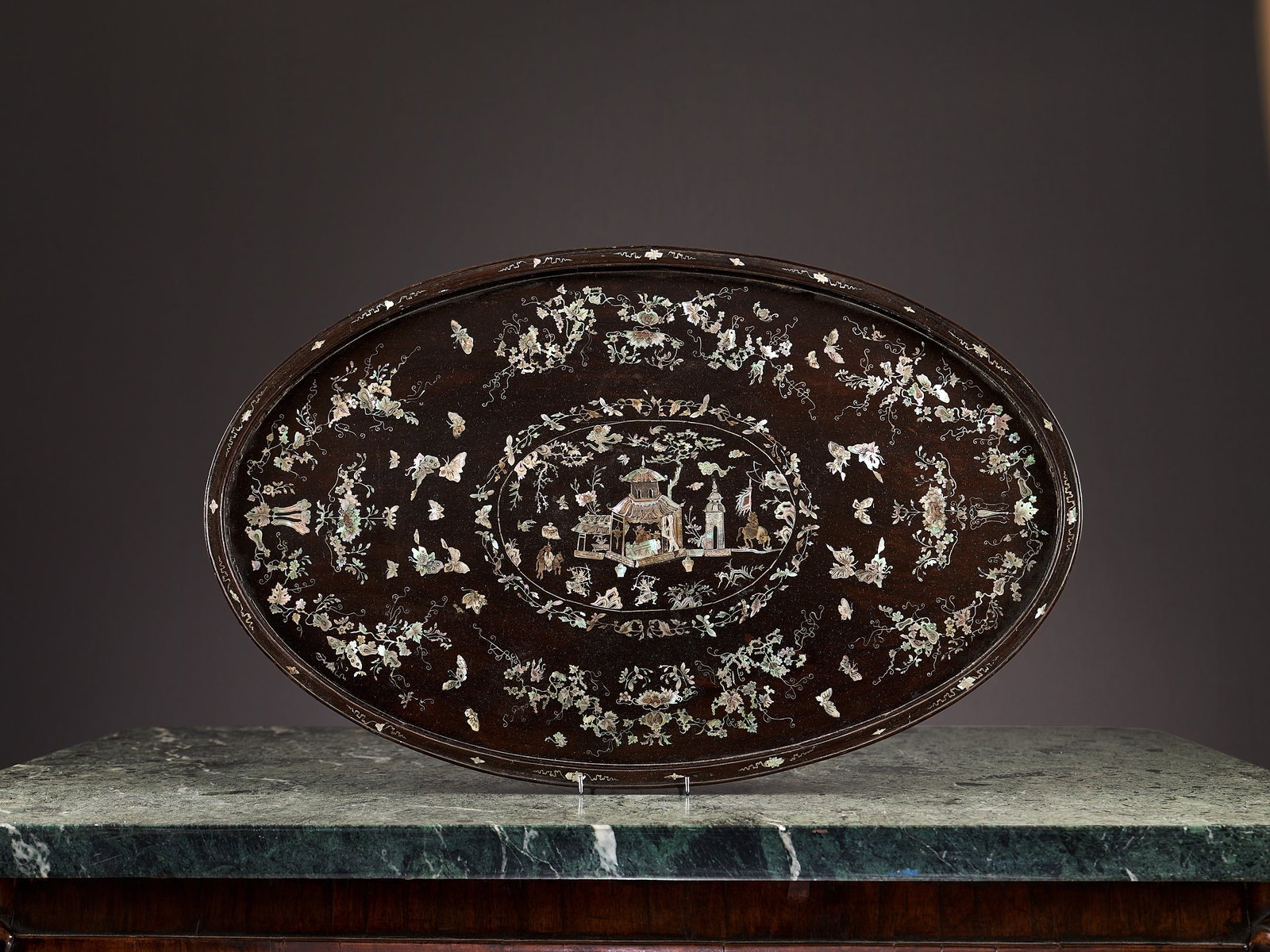 A LARGE 19TH CENTURY CHINESE MOTHER OF PEARL INLAID TRAY (1 of 1)