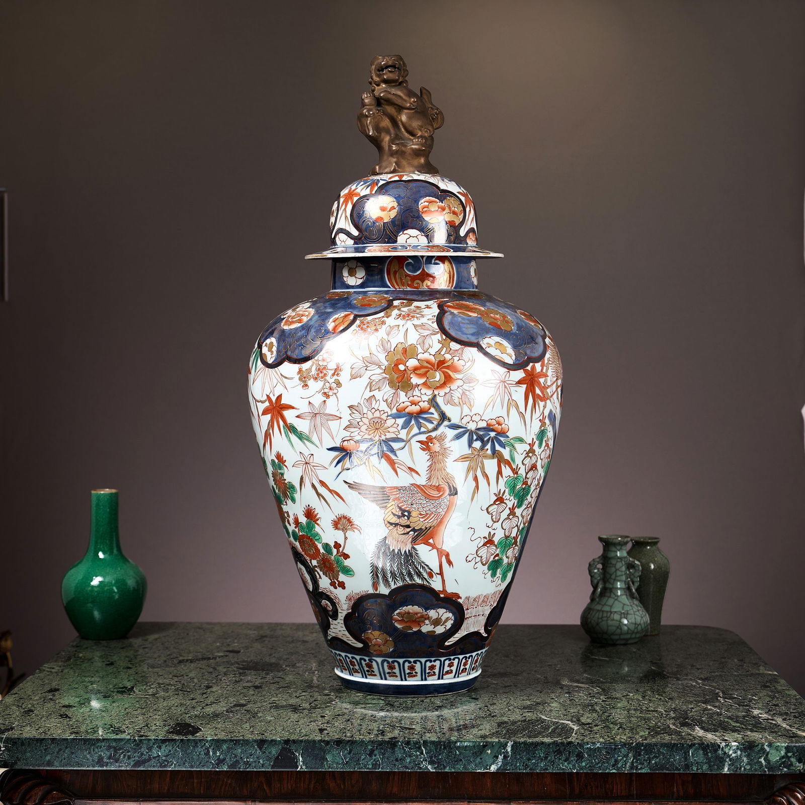 A MASSIVE JAPANESE MEIJI PERIOD IMARI PORCELAIN JAR AND COVER (1 of 1)